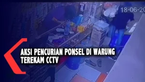 Terekam CCTV! Sejoli pencuri ponsel kabur usai kepergok warga di Makassar