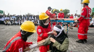 Terjun ke Masyarakat, SIBAT PMI Jember Latih Pertolongan Pertama Dasar