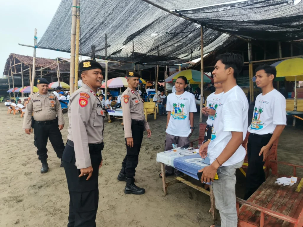 Tips Keamanan dan Kenyamanan Selama di Pantai