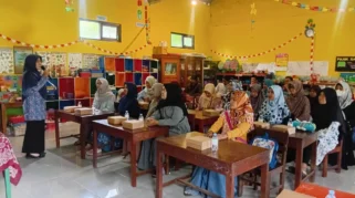 TK ABA Unggulan Dibuka di Ngawi, Wamen Fajar Tegaskan Peran Keluarga dalam Pendidikan Anak Usia Dini