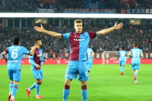 Trabzonspor Pantau Pergerakan Alexander Sorloth, Mantan Penyerang Tim Turki