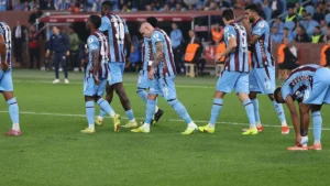Trabzonspor vs Alanyaspor Berakhir 1-1, Onuachu Absen dan Folcarelli Dihukum