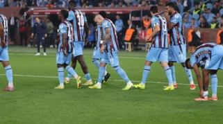 Trabzonspor vs Alanyaspor Berakhir 1-1, Onuachu Absen dan Folcarelli Dihukum