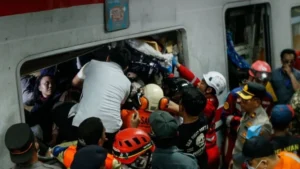 Update Tabrakan Kereta Bekasi Timur: 14 Tewas, 84 Luka, Evakuasi Terus Berlanjut