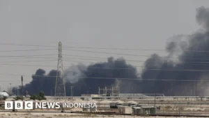 Video Salah Klaim Serangan Iran di Bahrain Ternyata Rekaman Serangan Drone ke Kilang Kuwait