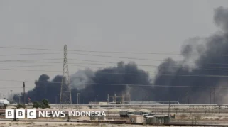 Video Salah Klaim Serangan Iran di Bahrain Ternyata Rekaman Serangan Drone ke Kilang Kuwait