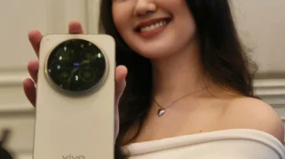 Vivo X300s Luncurkan Kamera 200MP Zeiss dan Baterai 7.100mAh, Harga Mulai 5.000 Yuan