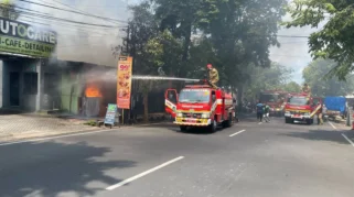 Warung Darplok Sritanjung di Banyuwangi Terdampak Kebakaran Akibat Kebocoran LPG