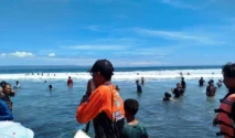 Wisatawan Kencong Tewas Tergulung Ombak di Pantai Paseban saat Libur Lebaran