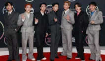 7 Potret BTS di American Music Awards 2026, Raih 3 Penghargaan Bergengsi