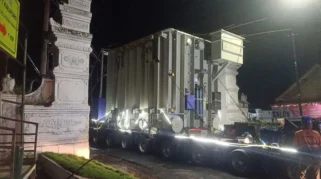 Trafo Proyek GITET Kalipuro Kembali Melintas