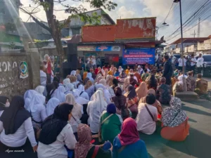 Launching Program Retibusi Gratis Sabtu Minggu di Pasar Srono