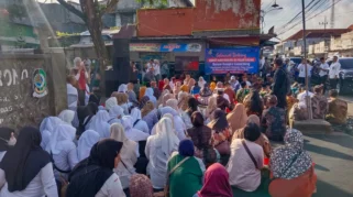 Launching Program Retibusi Gratis Sabtu Minggu di Pasar Srono