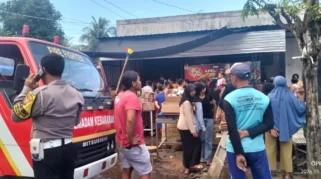Kebakaran Hanguskan Ruko di Pasar Tapanrejo Banyuwangi