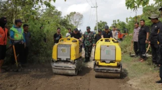 Akselerasi Infrastruktur: Jalan Jombang-Kencong Mulai Diaspal, Pemkab Jember Kejar Target