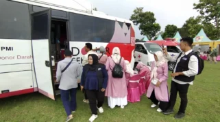 Aksi Donor Darah Idul Adha: PMI Jember Bagikan Bingkisan pada Pendonor Darah LPP RRI, Stok Stabil di Hari Raya