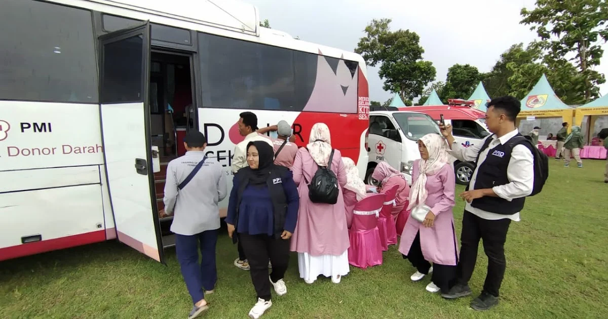 Aksi Donor Darah Idul Adha: PMI Jember Bagikan Bingkisan pada Pendonor Darah LPP RRI, Stok Stabil di Hari Raya