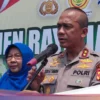 Aksi Lucu Ulil Presisi Curi Perhatian Kapolda Jabar di Panen Raya