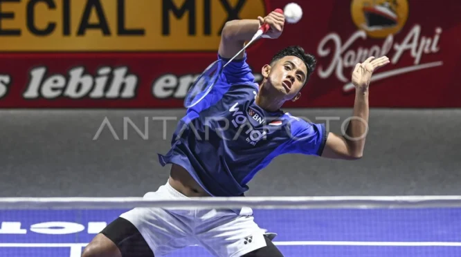 Alwi Farhan Melaju ke Babak 16 Besar Singapore Open 2026 Usai Kalahkan Wakil Prancis