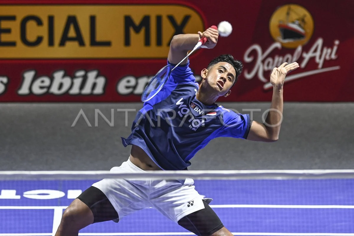 Alwi Farhan Melaju ke Babak 16 Besar Singapore Open 2026 Usai Kalahkan Wakil Prancis