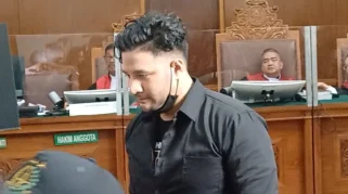Ammar Zoni Tidak Ajukan Banding Usai Vonis 7 Tahun Narkoba, Kuasa Hukum Serahkan Surat Pernyataan