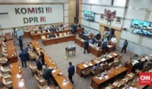 Anggota Komisi III DPR Siap Bahas Revisi RUU Polri, Namun Menunggu Arahan Pimpinan