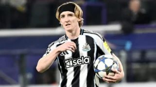Anthony Gordon Sepakati Persyaratan dengan Bayern Munich, Newcastle Tetapkan Harga Transfer £75 Juta