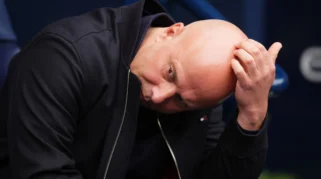 Arne Slot Dihubungkan AC Milan Hanya Sehari Setelah Dipecat Liverpool