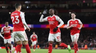 Arsenal unggul enam poin dari Manchester City usai kemenangan 3-0 atas Fulham