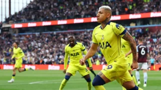 Aston Villa vs Tottenham 1-2: Spurs Keluar dari Zona Degradasi