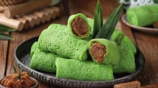 Bangkerok, Jajanan Ketan Tradisional yang Bertahan di Tengah Tren Kuliner Modern