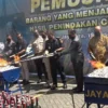 Bea Cukai Jayapura Musnahkan 73.928 Batang Rokok Ilegal dan Puluhan Liter MMEA