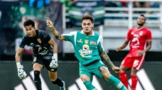 Bernardo Tavares Minta Persebaya Tetap Rendah Hati Usai Kemenangan Besar atas Semen Padang