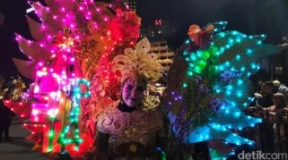 Birthday Light Party Warnai Surabaya Vaganza 2026 dengan Nuansa Gemerlap
