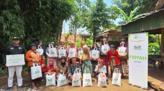 BMH Sidoarjo Salurkan 100 Paket Sembako untuk Duafa di Pelosok Jabon
