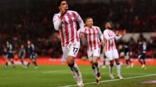 Bristol City vs Stoke City: Kemenangan 2-0 di Laga Penutup Musim Championship