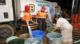 Bupati Sidoarjo Respons Keluhan Warga Terdampak Lapindo, PDAM Siap Kirim Bantuan Air Bersih Segera