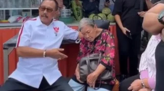Cak Ji Beri Dukungan kepada 84 Penyanyi Dangdut Korban Arisan Bodong di Surabaya