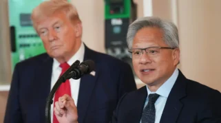 China Belum Setujui Penjualan Chip AI Nvidia Meski Trump dan Jensen Huang Melakukan Kunjungan
