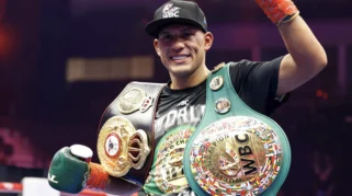 David Benavidez Raih Gelar WBA-WBO Cruiserweight, Tantang Canelo dan Bivol