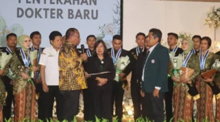 Dokter Baru UNEJ Siap Mengabdi di Wilayah Agraris