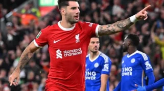 Dominik Szoboszlai Analisis Kekalahan Liverpool 3-2 di Old Trafford dan Gestur Kontroversial ke Suporter United