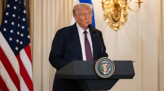 Donald Trump Pertimbangkan Operasi Sledgehammer Jika Perang Iran Kembali Pecah