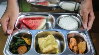 Dosen UGM Kritik Keterlibatan Kampus dalam Program Makan Bergizi Gratis, Soroti Risiko Hilangnya Independensi Akademisi