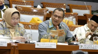 DPR Tegaskan KBIHU Tidak Boleh Ambil Alih Peran Kemenhaj dalam Penyelenggaraan Haji