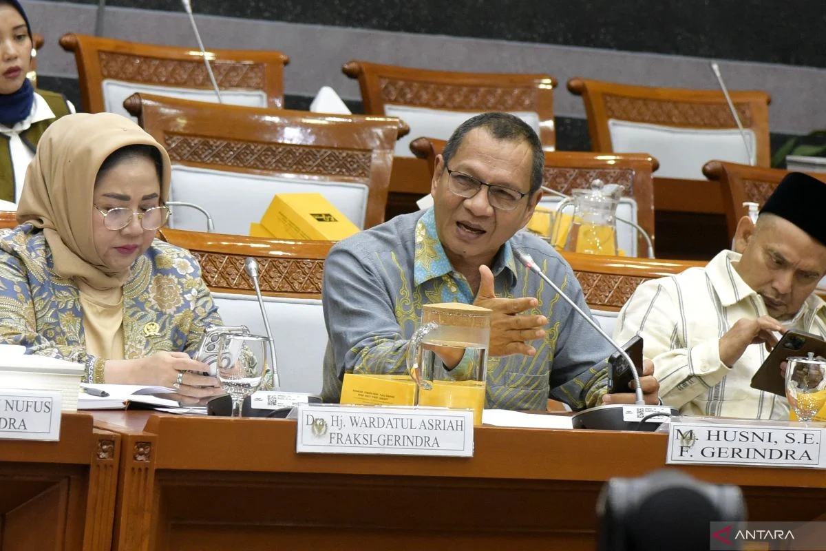 DPR Tegaskan KBIHU Tidak Boleh Ambil Alih Peran Kemenhaj dalam Penyelenggaraan Haji