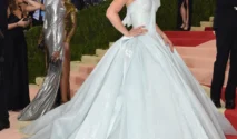 Eileen Gu Bikin Kejutan di Met Gala 2026 dengan Gaun "Bubble" Futuristik