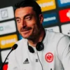 Eintracht Frankfurt Hadapi Ketidakpastian Manajer Albert Riera Menjelang Laga Melawan Hamburger SV