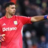 Emiliano Martínez Bawa Aston Villa Juara Europa League dan Ungkap Cedera Usai Final