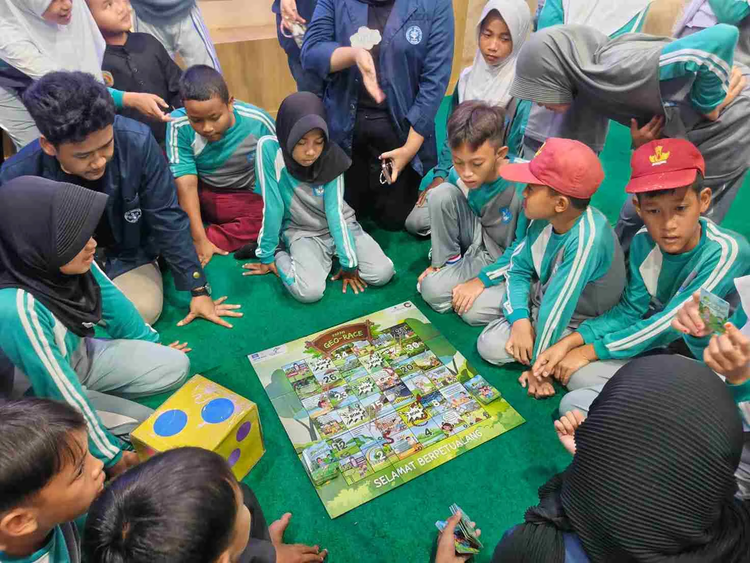FAQ – Pertanyaan Umum tentang Ide permainan edukatif untuk Hari Pendidikan Nasional